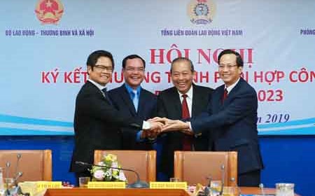 Tuyên truyền, phổ biến nội dung quan hệ lao động 